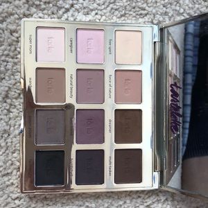 Tartelette Amazonian clay matte palette